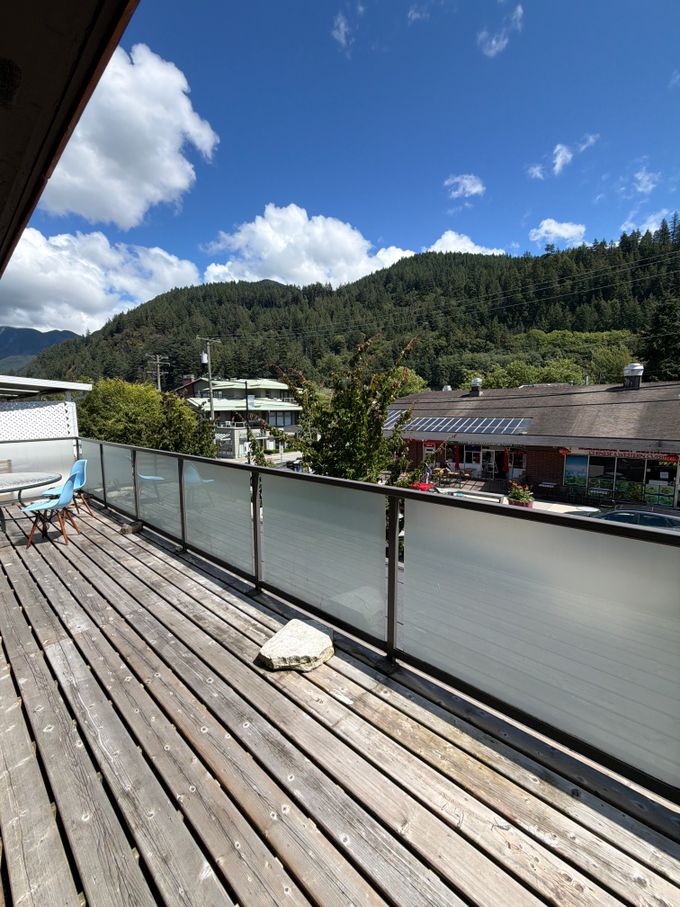 6615 Royal Ave, West Vancouver, BC V7W 2B8, Canada